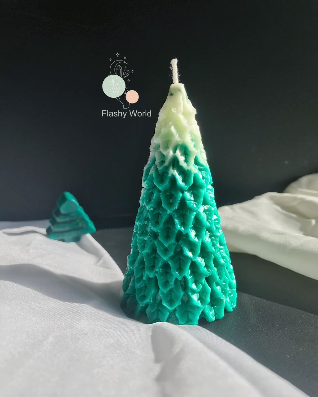 Green Jade Crystal Christmas Tree Candle – Rose Scented | Crystal Reveal Candle for Christmas Gifting, Meditation & Home Décor