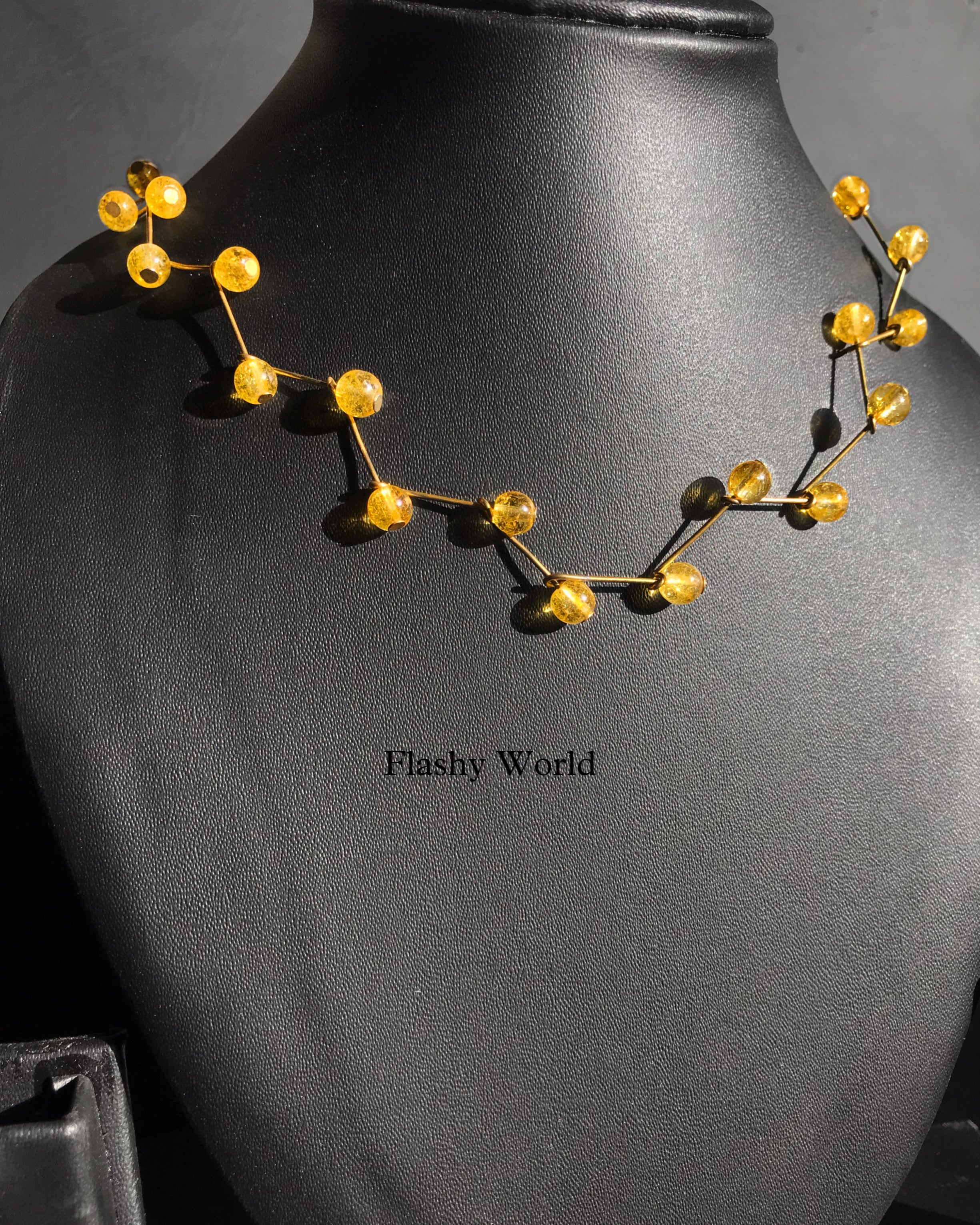 Citrine Zigzag Necklace – Unique, Minimal & Energy-Boosting Jewelry